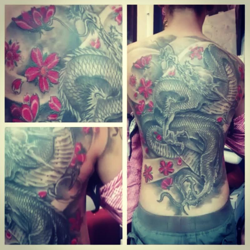 Art of Tattoo : Tattoos : Ying Yang : Dragon back piece with red cherry  blossoms