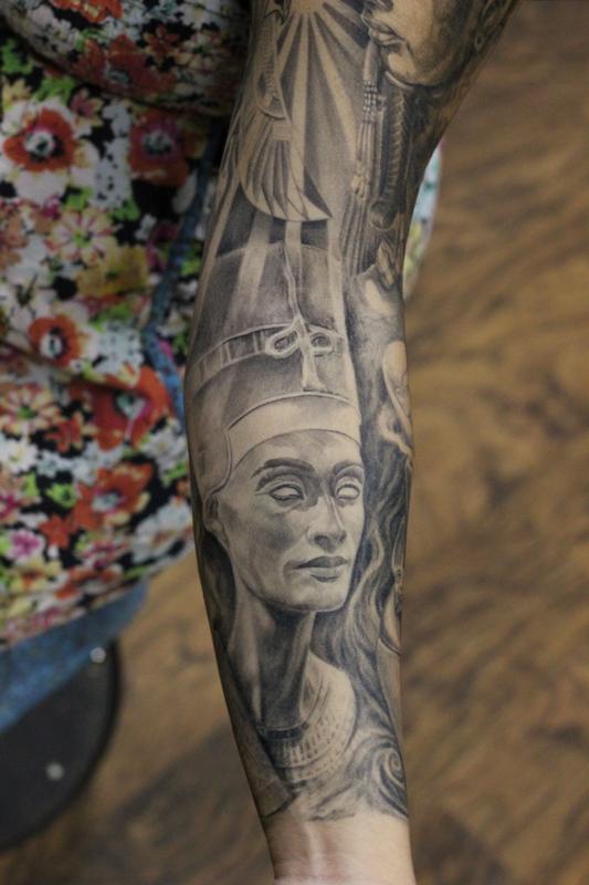 Cap1 Tattoos : Tattoos : Singular : Nefertiti Egyptian Queen Tattoo