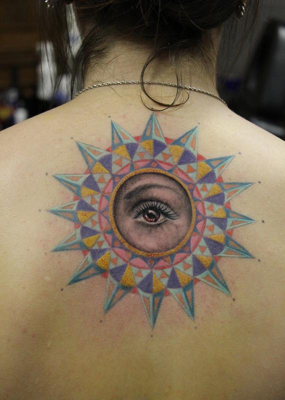 Cap1 Tattoos : Tattoos : Spiritual : Geometric Sun and Eye
