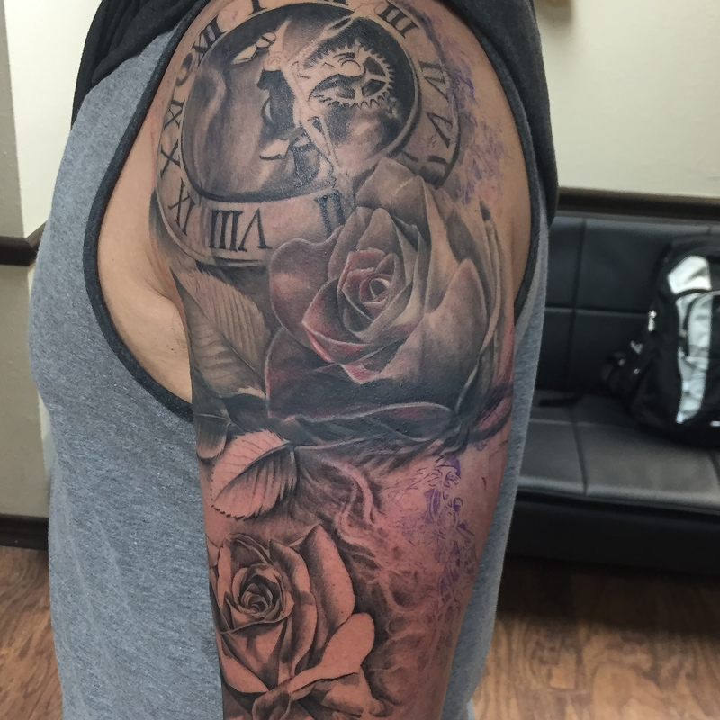 Cap1 Tattoos : Tattoos : Custom : Mechanical Clock and Roses Sleeve Progress
