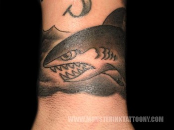 Pete Ballesty - Black and Gray Shark