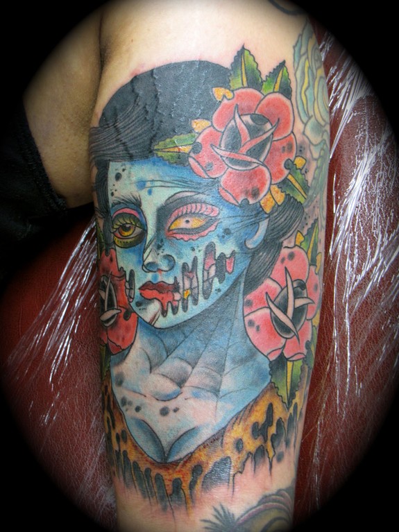 Kike Castillo zombie pin up traditional tattoo