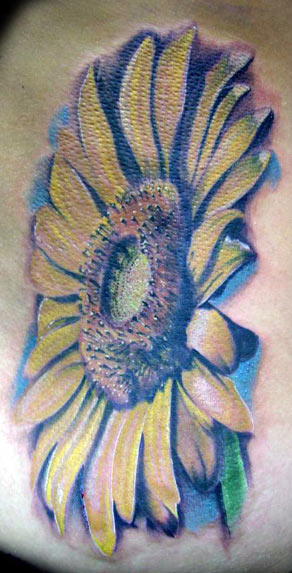 sunflower tattoos pictures. realistic sunflower tattoos