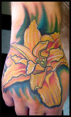 Tattoos Flower. Now viewing image 27 of 42 previous next